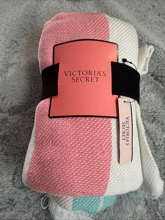 Victoria's Secret Other - NWT Victoria's Secret Pastel Pink White Striped Woven Cotton Throw Beach Blanket